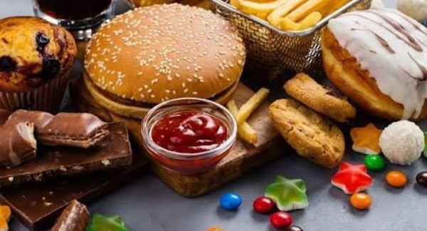 سر دماغي جديد لماذا نشتهي الأطعمة الدسمة حتى من دون جوع