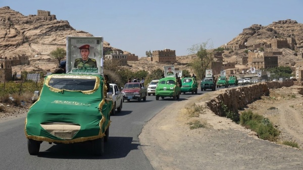 تشييع جثمان النقيب أحمد حدنة في بني حشيش تشييع جثمان النقيب أحمد حدنة في بني حشيش