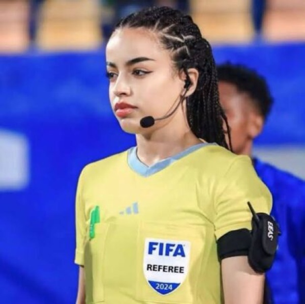 زوليخا هرماس وإحسان النواجلي تمثلان التحكيم المغربي خلال كأس العالم للفتيات أقل من 17 سنة زوليخا هرماس وإحسان النواجلي تمثلان التحكيم المغربي خلال كأس العالم للفتيات أقل من 17 سنة