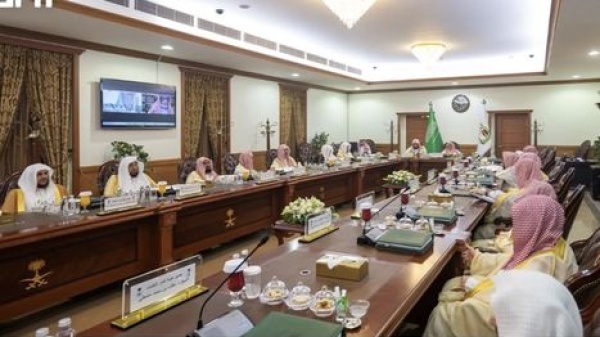 بيانات شرعية متعددة الأزهر يدعو لتغليب لغة الحوار و كبار العلماء السعودية تصع د