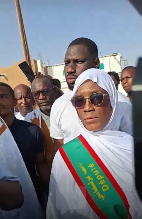 بعد ساعات من العفو الرئاسي إطلاق سراح قامو عاشور ومريم الشيخ بعد ساعات من العفو الرئاسي إطلاق سراح قامو عاشور ومريم الشيخ