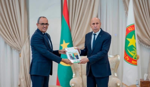 الرئيس يوجه بتعزيز تنظيم الإعلام الرقمي واستكمال منح البطاقات الصحفية الرئيس يوجه بتعزيز تنظيم الإعلام الرقمي واستكمال منح البطاقات الصحفية