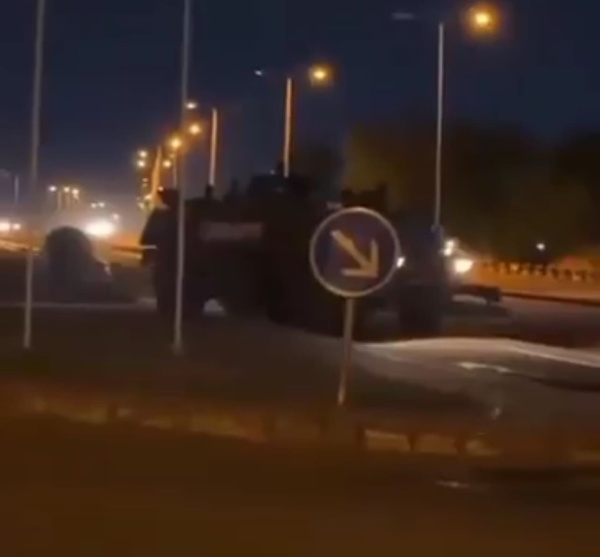 النيجر انقطاع بث التلفزيون الوطني وانتشار عسكري حول الرئاسة النيجر انقطاع بث التلفزيون الوطني وانتشار عسكري حول الرئاسة