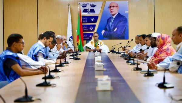 الأغلبية ترجئ اختيار ممثليها في لجنة الإشراف على الحوار الوطني