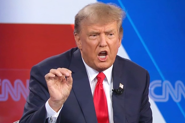 ترامب يعلن منع cnn وms now وبوليتيكو من دخول البيت الأبيض ترامب يعلن منع cnn وms now وبوليتيكو من دخول البيت الأبيض