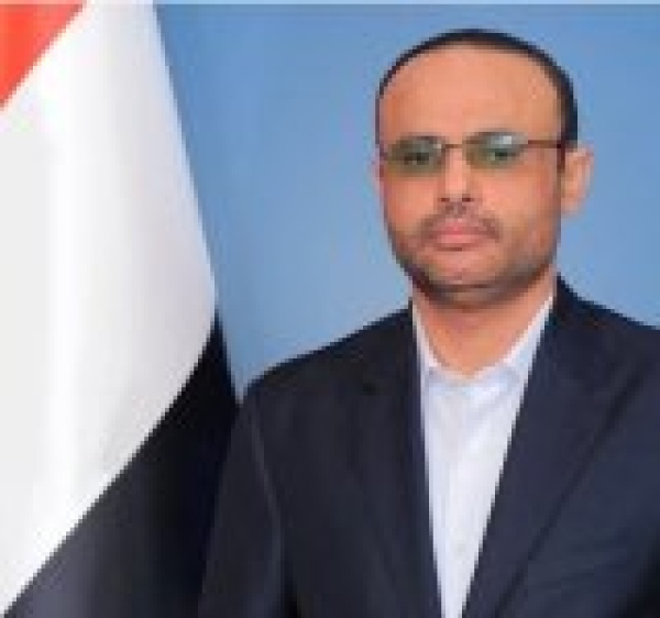 الرئيس المشاط يعز ي وكيل محافظة صنعاء في وفاة والدته
