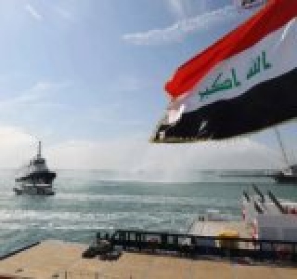 العراق ينقل مليوني برميل نفط لخارج مضيق هرمز لأول مرة منذ عقود