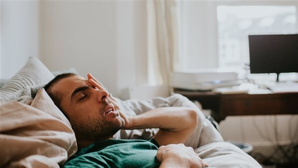 طبيب التحدث أثناء النوم يتطلب أحيانا عناية طبية