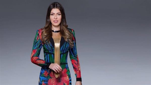 لماذا يربط المجتمع ذكاء المرأة بقدرتها على احتواء الرجل وإدارة المنزل