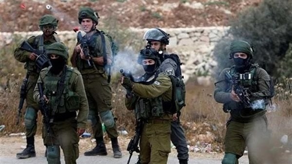 إصابات بين الفلسطينيين بالاختناق خلال مواجهات مع الاحتلال في طوباس إصابات بين الفلسطينيين بالاختناق خلال مواجهات مع الاحتلال في طوباس