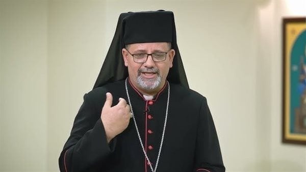 الأنبا بشارة جودة يترأس قداس سيامة شمامسة جدد بكنيسة العذراء في ملوي الأنبا بشارة جودة يترأس قداس سيامة شمامسة جدد بكنيسة العذراء في ملوي