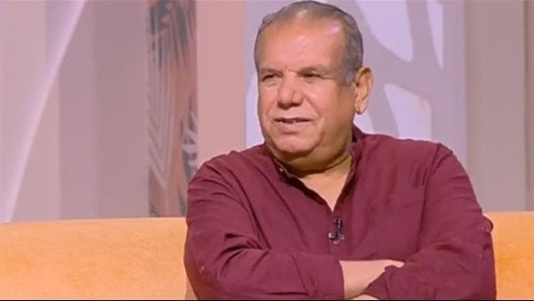 الفنان فتوح أحمد يشيد بدور جمهور القلعة البيضاء في حسم اللقب الفنان فتوح أحمد يشيد بدور جمهور القلعة البيضاء في حسم اللقب