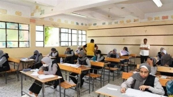 ظهور نتيجة الثانوية العامة عبر الدستور أسماء الأوائل في علمي وأدبي