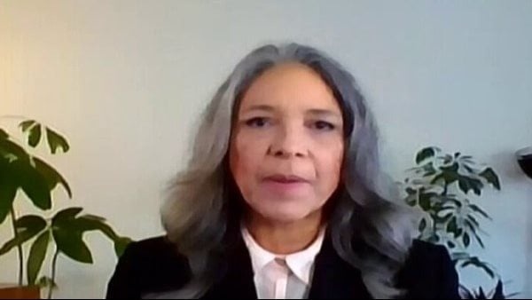 خبيرة دولية العقوبات الأمريكية لن تنجح في إخضاع إيران