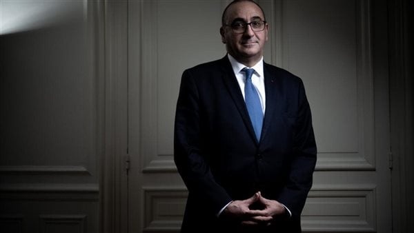 السيطرة على حرائق غابة فونتنبلو المندلعة منذ الأحد جنوب شرقى باريس السيطرة على حرائق غابة فونتنبلو المندلعة منذ الأحد جنوب شرقى باريس