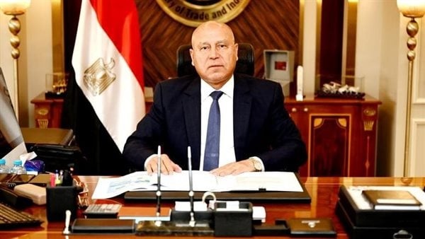 وزير النقل يؤكد أهمية تدعيم ورش السكة الحديد وتعظيم تصنيع قطع الغيار محلي ا