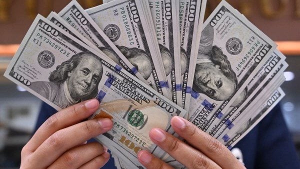 سعر الدولار اليوم الأحد 12 يوليو 2026 في البنوك المصرية استقرار العملة الأمريكية أمام الجنيه سعر الدولار اليوم الأحد 12 يوليو 2026 في البنوك المصرية استقرار العملة الأمريكية أمام الجنيه
