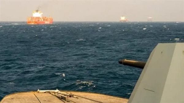 اضطرابات جديدة عودة ناقلات النفط المتجهة لمضيق باب المندب بسبب الحوثيين