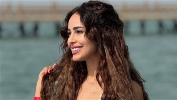 قلبي الغلبان رنا سماحة تواصل إطلاق أغاني ألبوم مهري حياة