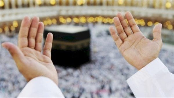 وزير السياحة يعتمد ضوابط العمرة لموسم 1448هـ تفاصيل وزير السياحة يعتمد ضوابط العمرة لموسم 1448هـ تفاصيل