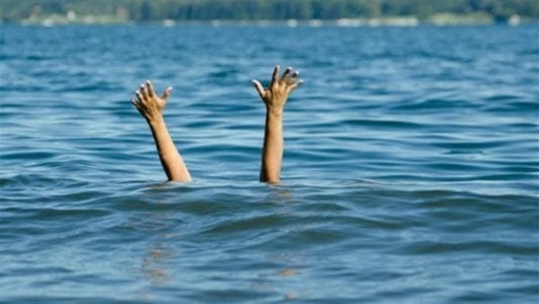 بعد 40 يوم ا من اختفائه انتشال جثمان غريق الحجيرات من نهر النيل قبل خزان نجع حمادي بعد 40 يوم ا من اختفائه انتشال جثمان غريق الحجيرات من نهر النيل قبل خزان نجع حمادي