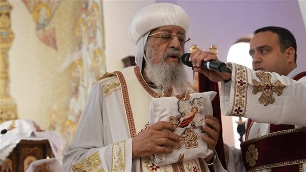 البابا تواضروس يترأس صلوات تدشين كنيسة مارجرجس بالإسكندرية بث مباشر