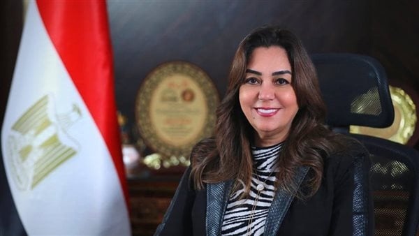وزيرة البيئة والتنمية المحلية تواصل جولتها بالبحر الأحمر قرارات حاسمة لتحسين منظومة النظافة