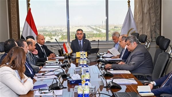 وزير التموين يترأس اجتماع اللجنة العليا للمشروع القومي carry on وزير التموين يترأس اجتماع اللجنة العليا للمشروع القومي carry on