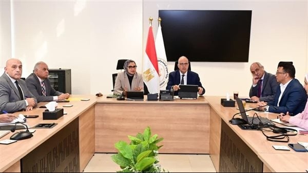 وزير الرى التعامل بحرص مع المياه الجوفية المحدودة لاستدامتها للأجيال المقبلة وزير الرى التعامل بحرص مع المياه الجوفية المحدودة لاستدامتها للأجيال المقبلة