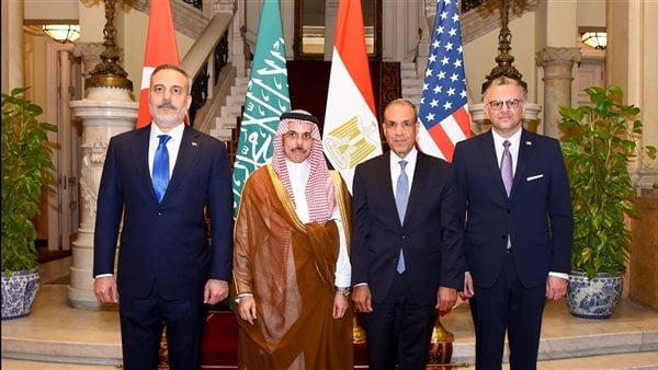 مباحثات بين مصر والسعودية وتركيا وكبير مستشاري ترامب بشأن ليبيا وإيران وأفريقيا