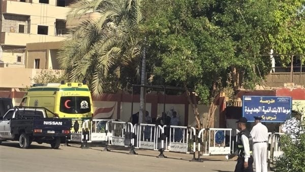 خطة تأمين طبي شاملة 12 سيارة إسعاف تغطي لجان الثانوية العامة بالوادي الجديد