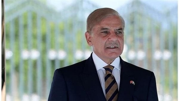رئيس وزراء باكستان يدعو الولايات المتحدة وإيران إلى ضبط النفس رئيس وزراء باكستان يدعو الولايات المتحدة وإيران إلى ضبط النفس