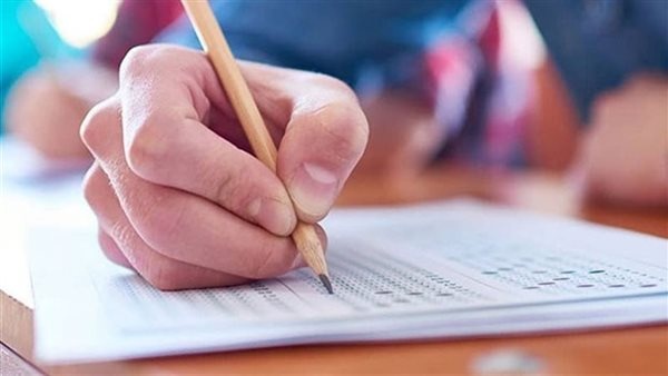 انطلاق امتحان اللغة الإنجليزية لطلاب الثانوية العامة انطلاق امتحان اللغة الإنجليزية لطلاب الثانوية العامة