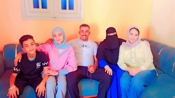 فرحتان في عزبة النقيب شهد الأولى على إعدادية البحيرة واحتفالات الأسرة بفوز الفراعنة فرحتان في عزبة النقيب شهد الأولى على إعدادية البحيرة واحتفالات الأسرة بفوز الفراعنة