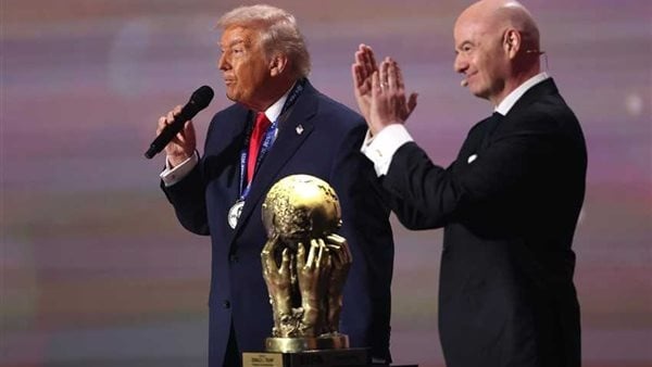 إنفانتينو ترامب سيشارك في تسليم كأس العالم للبطل
