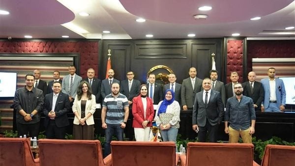 في أول اجتماع لها أمانة الاتصالات بحزب مستقبل وطن تناقش خطة عمل المرحلة المقبلة في أول اجتماع لها أمانة الاتصالات بحزب مستقبل وطن تناقش خطة عمل المرحلة المقبلة