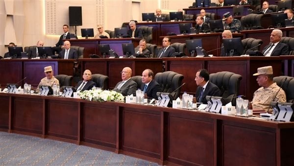 حماية الوطن والمواطن السيسى يشهد استعراض أجهزة الدولة لمجابهة الأزمات والكوارث