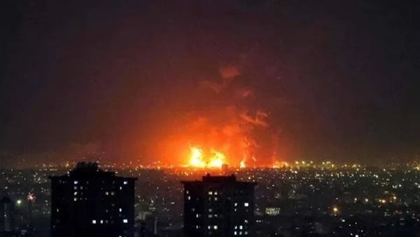 التليفزيون الإيراني سماع دوي انفجارات في جزيرة أبو موسى التليفزيون الإيراني سماع دوي انفجارات في جزيرة أبو موسى
