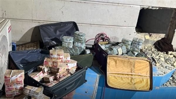 ضبط 10 6 مليون دولار جديدة في قضية الفساد بالعراق ضبط 10 6 مليون دولار جديدة في قضية الفساد بالعراق