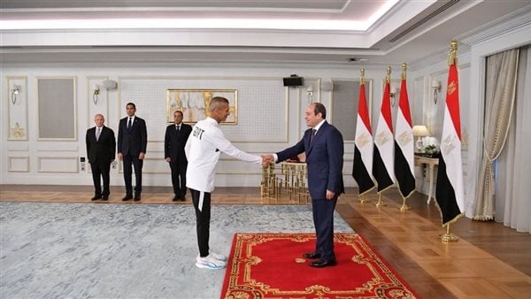 برلماني تكريم الرئيس السيسي للمنتخب الوطني دفعة قوية للرياضة المصرية برلماني تكريم الرئيس السيسي للمنتخب الوطني دفعة قوية للرياضة المصرية