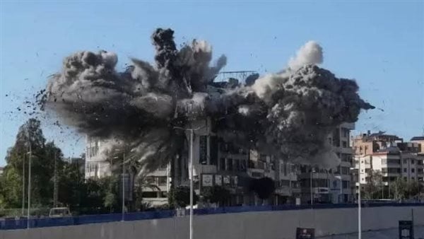 إيكونوميست خيارات واشنطن لتنفيذ هجوم واسع النطاق على إيران محدودة