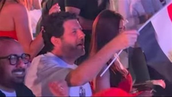 إياد نصار يحتفل بإنجاز منتخب مصر في كأس العالم إياد نصار يحتفل بإنجاز منتخب مصر في كأس العالم