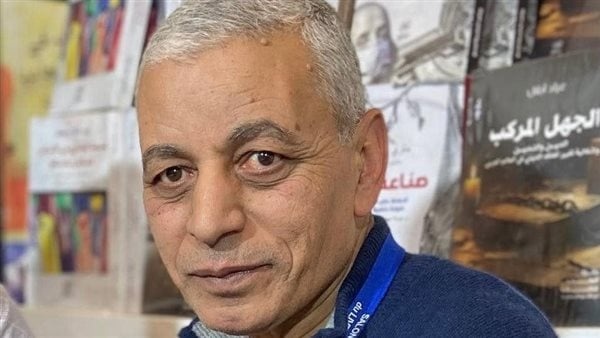 بعد أزمة معرض مسقط ناشرون يطالبون بتفعيل عقود الشحن ومحاسبة المقصرين بعد أزمة معرض مسقط ناشرون يطالبون بتفعيل عقود الشحن ومحاسبة المقصرين