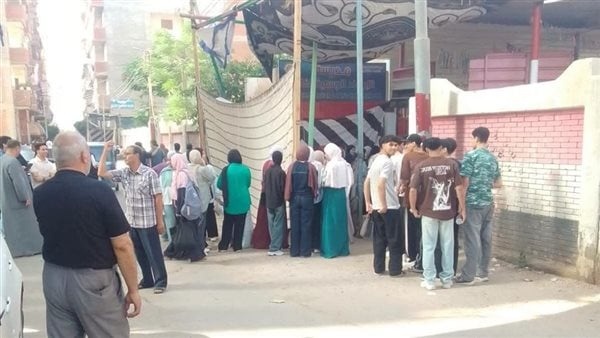 لجان البحيرة تستقبل طلاب الثانوية العامة في اليوم الأخير للامتحانات لجان البحيرة تستقبل طلاب الثانوية العامة في اليوم الأخير للامتحانات
