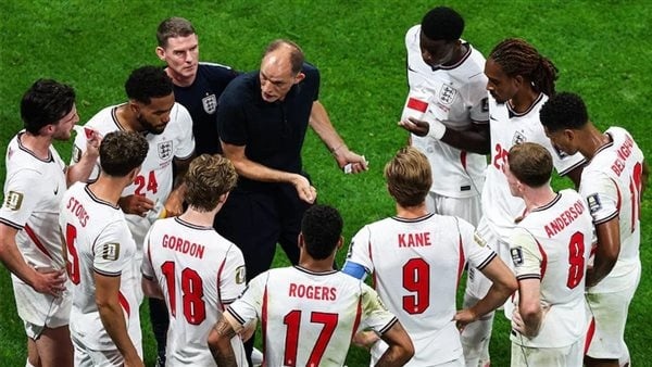 أزمة داخل منتخب إنجلترا بعد السقوط أمام الأرجنتين اللاعبون ينتقدون قرارات توخيل أزمة داخل منتخب إنجلترا بعد السقوط أمام الأرجنتين اللاعبون ينتقدون قرارات توخيل