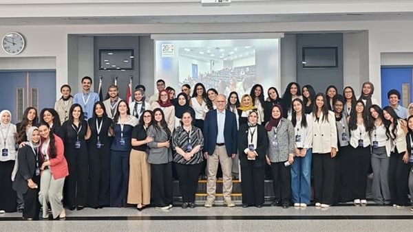 50 بحث ا علمي ا و48 مشروع ا طلابي ا يناقشون مستقبل الإدارة والاستدامة 50 بحث ا علمي ا و48 مشروع ا طلابي ا يناقشون مستقبل الإدارة والاستدامة