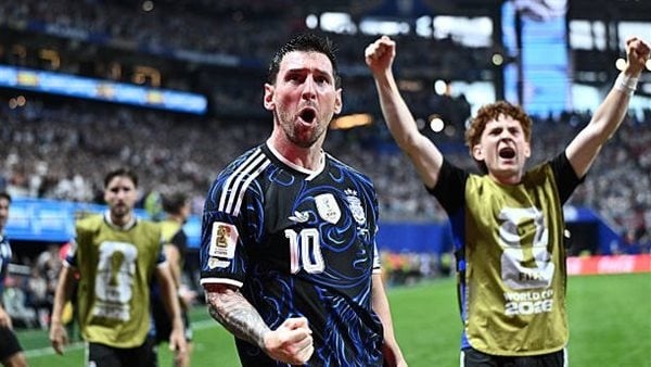 عودة منتخب الأرجنتين توقف الكرة المحلية وتأجيل نهائي كأس السوبر عودة منتخب الأرجنتين توقف الكرة المحلية وتأجيل نهائي كأس السوبر