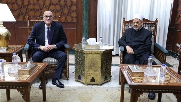 رئيس قضايا الدولة يبحث مع شيخ الأزهر آليات تعزيز التعاون رئيس قضايا الدولة يبحث مع شيخ الأزهر آليات تعزيز التعاون