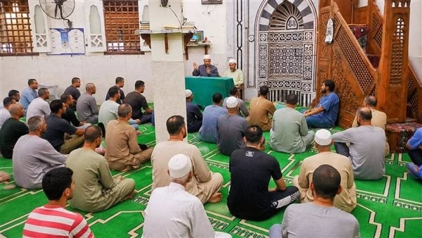 أوقاف الفيوم تكثف المجالس العلمية في الفقه لنشر الوعي الديني أوقاف الفيوم تكثف المجالس العلمية في الفقه لنشر الوعي الديني