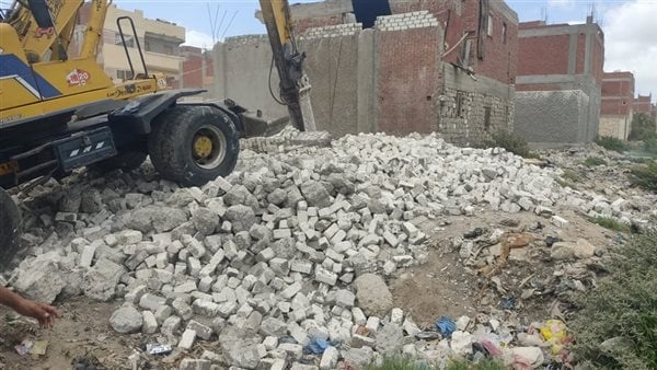 استمرار حملات إزالة التعديات وأعمال البناء المخالف في المهد بأحياء الإسكندرية استمرار حملات إزالة التعديات وأعمال البناء المخالف في المهد بأحياء الإسكندرية